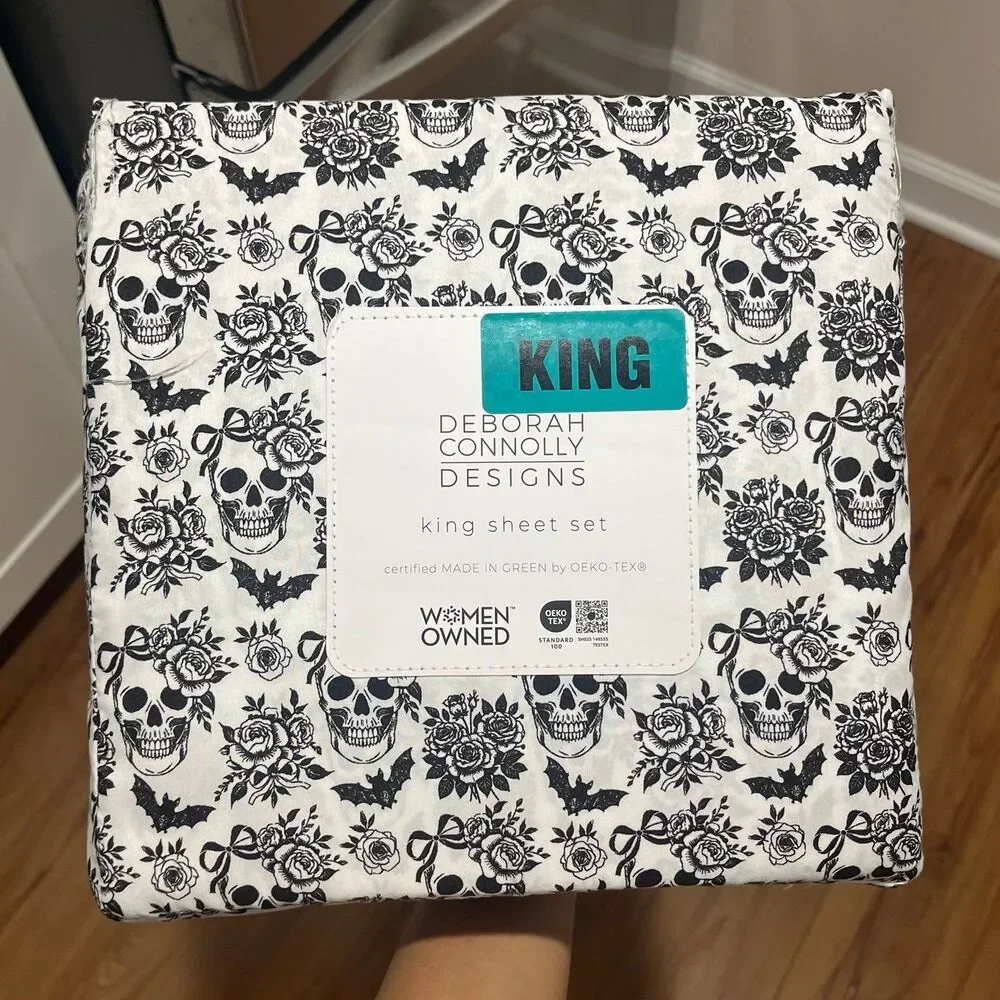 Deborah Connolly Designs Halloween Skulls Bats Sheet Set (King)